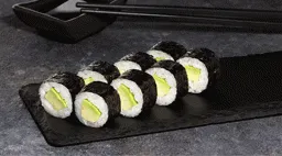 Макі з авокадо